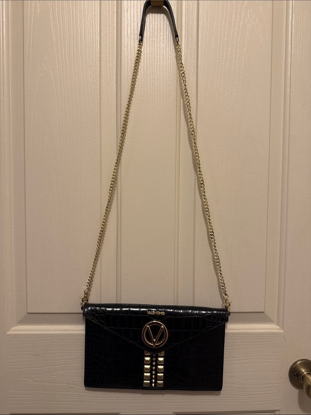 Faux Valentino Black Croc-Embossed Chain Crossbody with Gold Hardware
